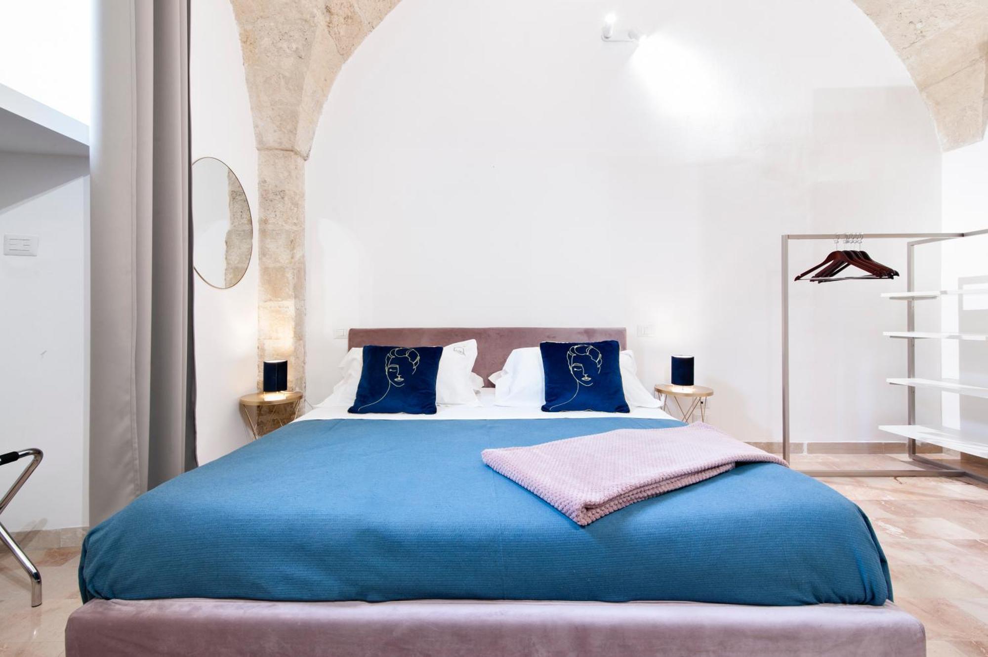 Kalinifta - Jacuzzi & Suites Sit Lecce Exterior foto